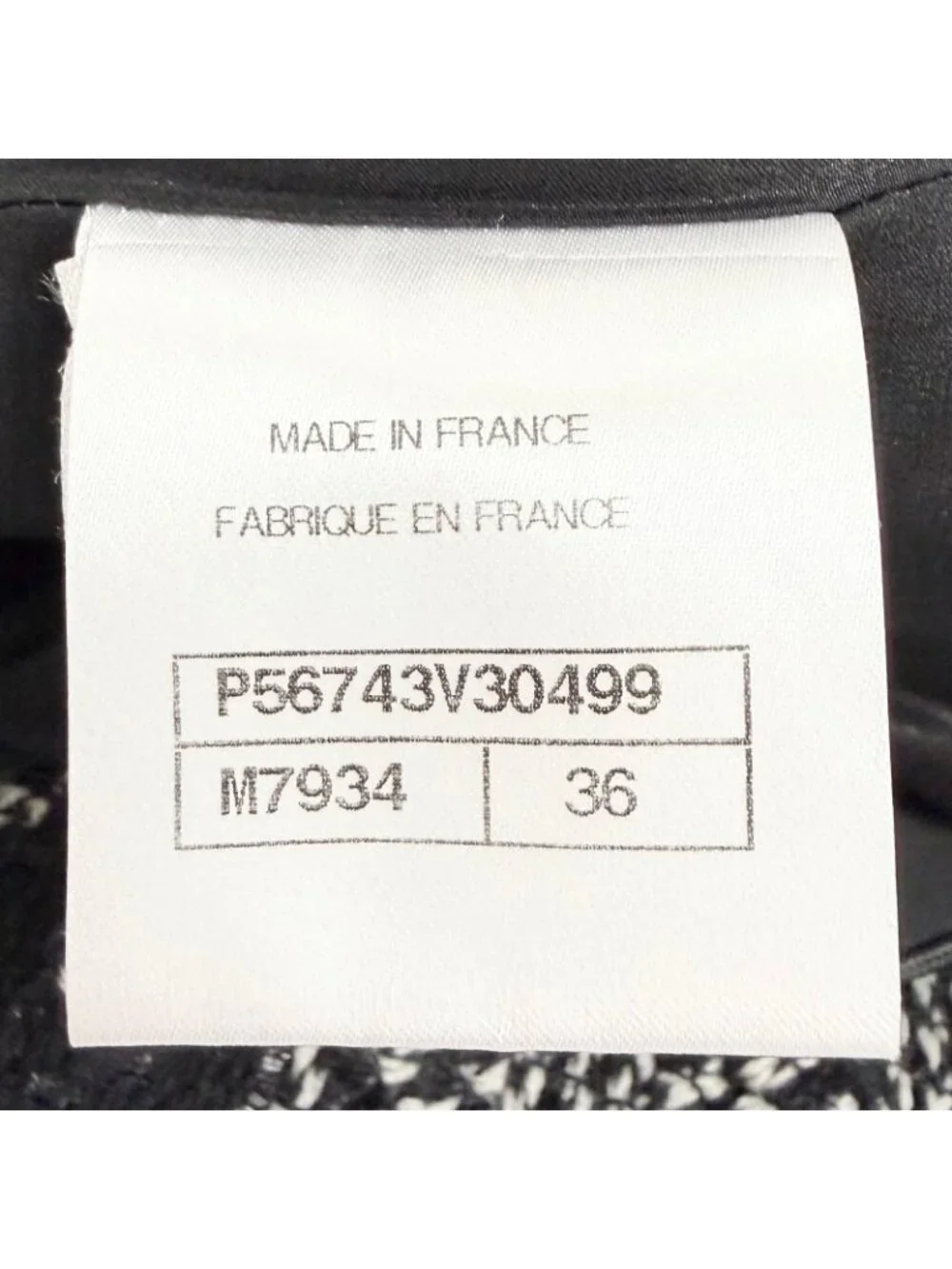 Chanel Silk Cashmere Blend CC Logo Lion Long Skirt Black 36